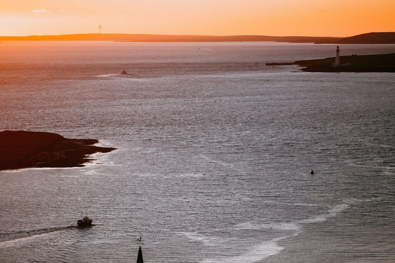 Small vessel leaving Stromness, as seen from Brinkie's Brae