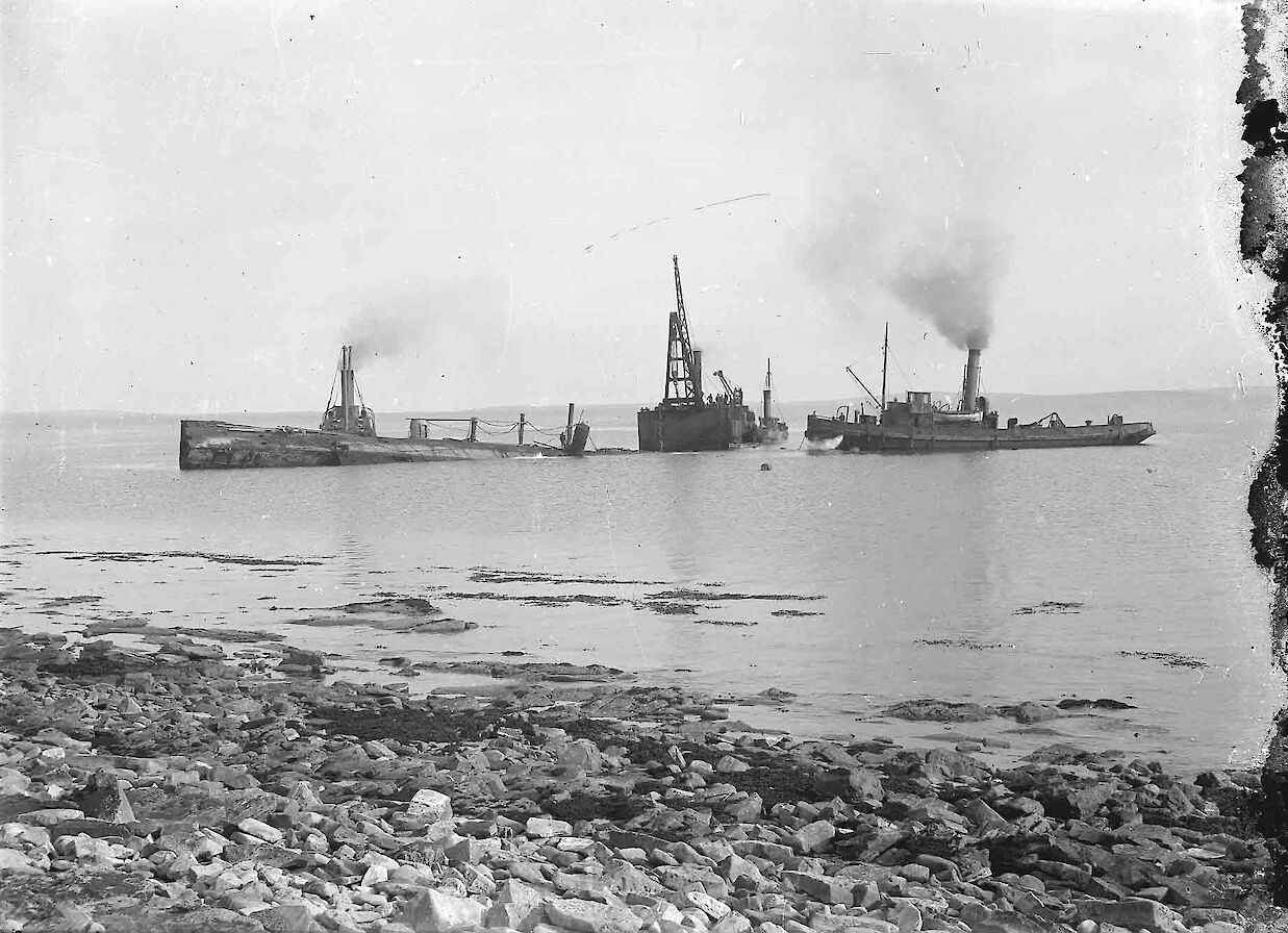 Salvage operations underway - image courtesy Orkney Library & Archive