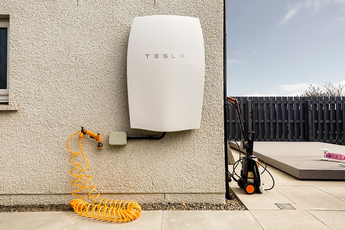 Tesla battery storage, Orkney - image by Luigi Avantaggiato