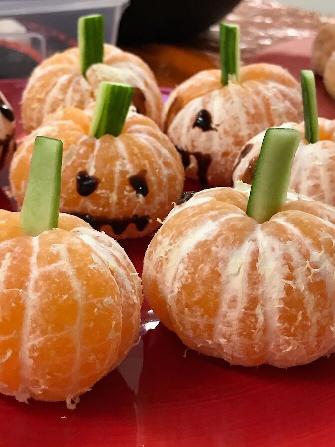 Rosemary's tangerine pumpkin lanterns